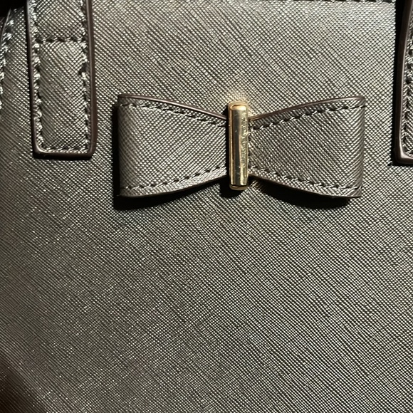 Dark Gray Purse with Bow and Matching Wallet - Picture 5 of 8